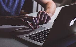 -特色水上极速滑艇比赛，水域快艇的极限狂飙，滑水艇价格