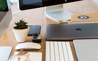 -特色水上极速滑艇比赛，水域快艇的极限狂飙，滑水艇价格