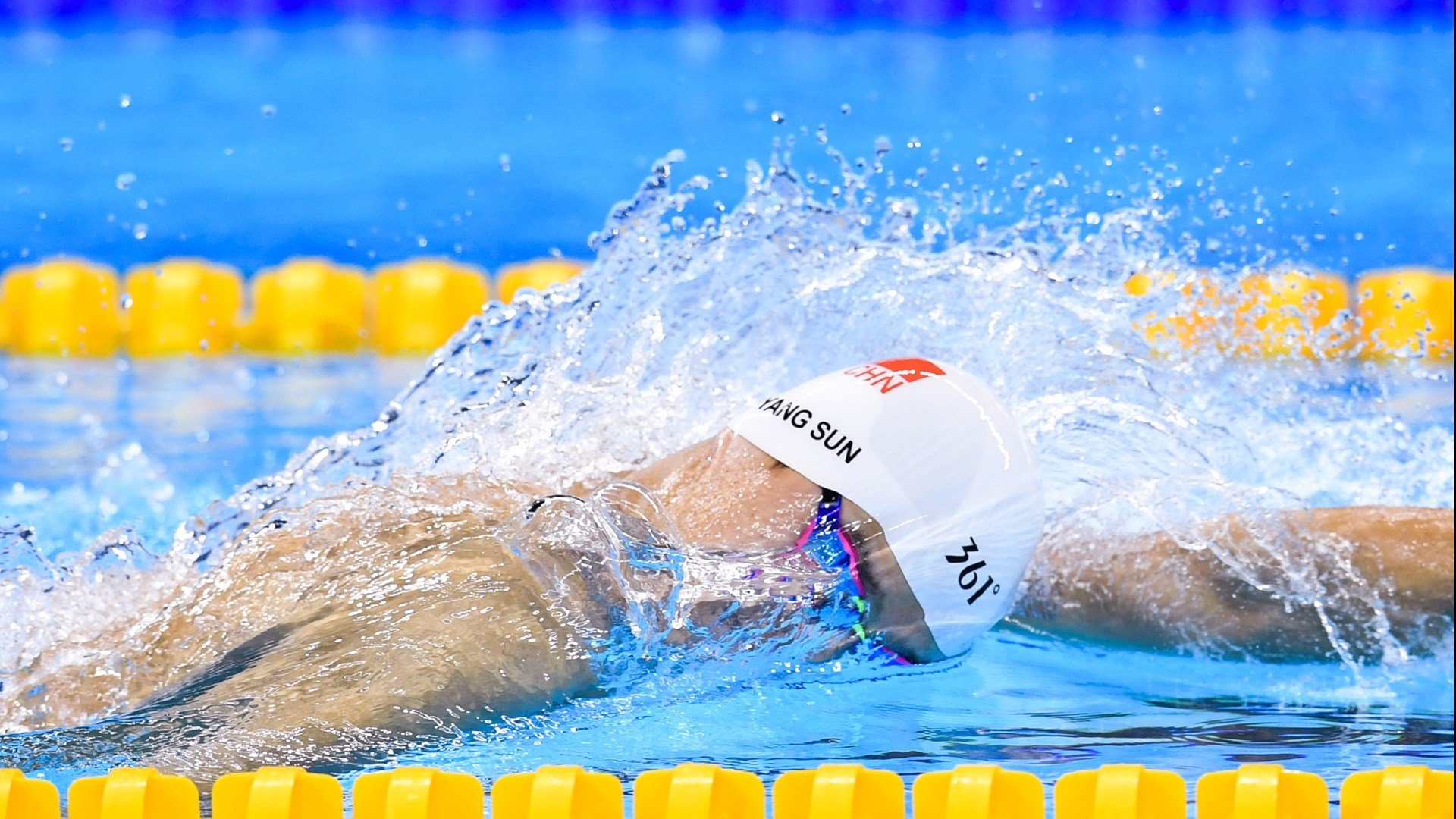 体坛传奇：老将重返赛场，再创辉煌，中国体育老将